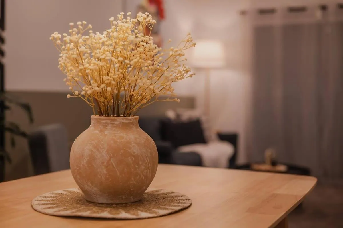 Your Stylish Retreat In The Heart Of The City Christchurch Apartment