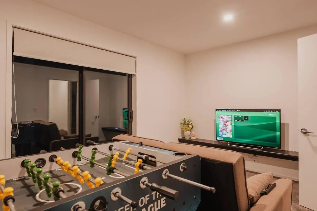 Your Stylish Retreat In The Heart Of The City Christchurch 0*,