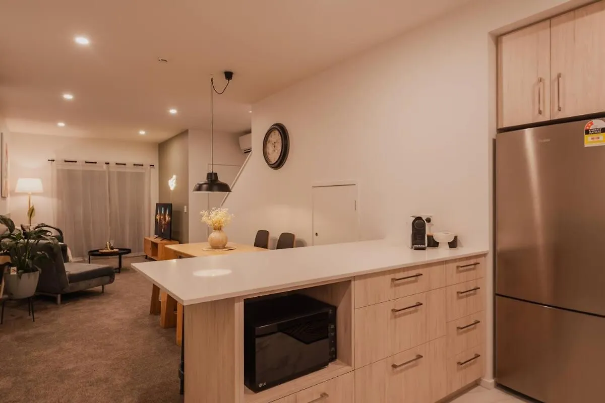 Your Stylish Retreat In The Heart Of The City Christchurch